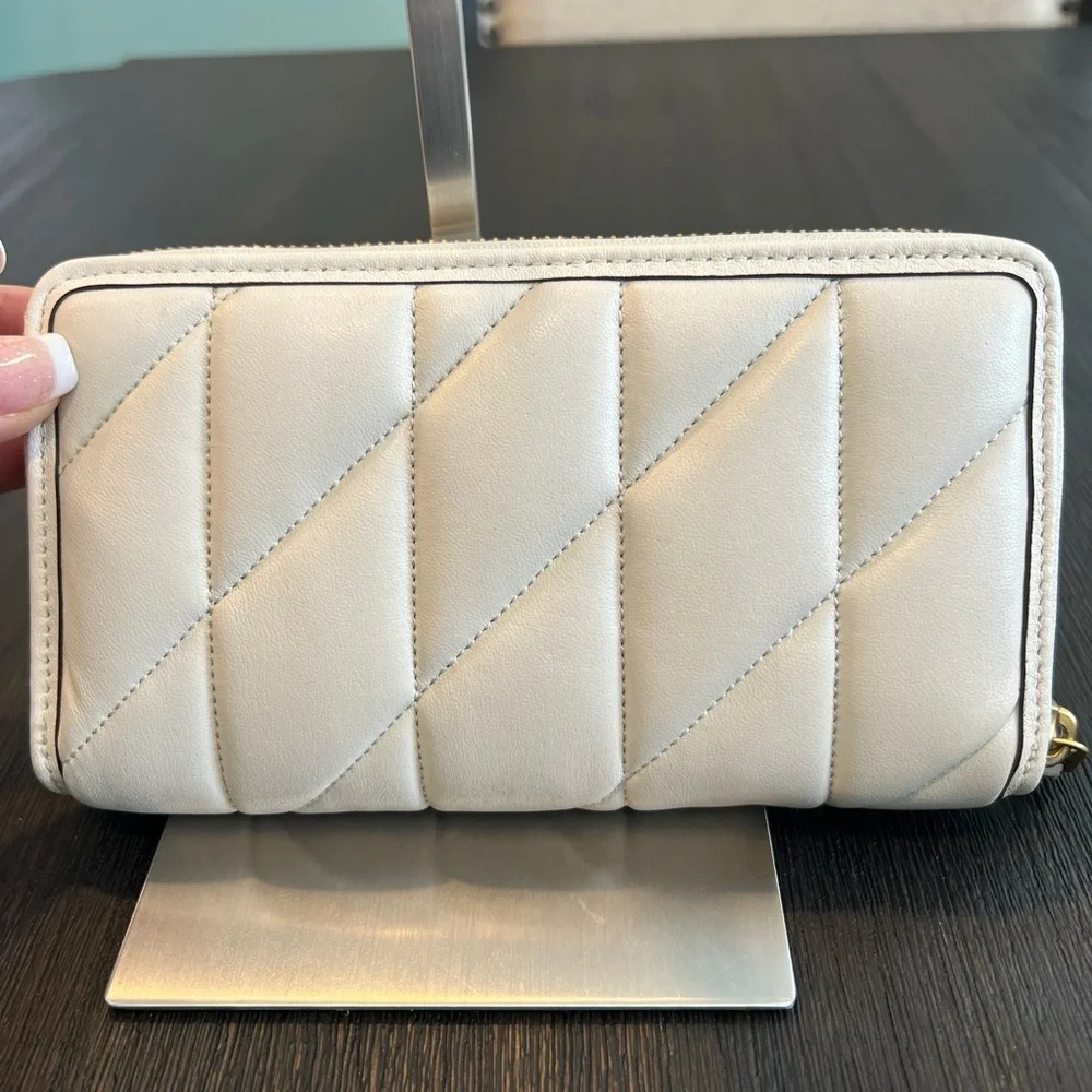Coach Accordion Zip Wallet with Pillow Quilting